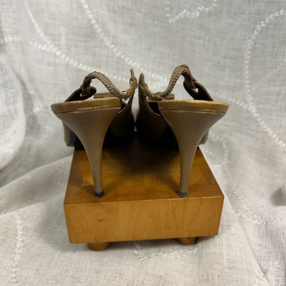 CHANEL authentic leather classic sling back heel with dust bag